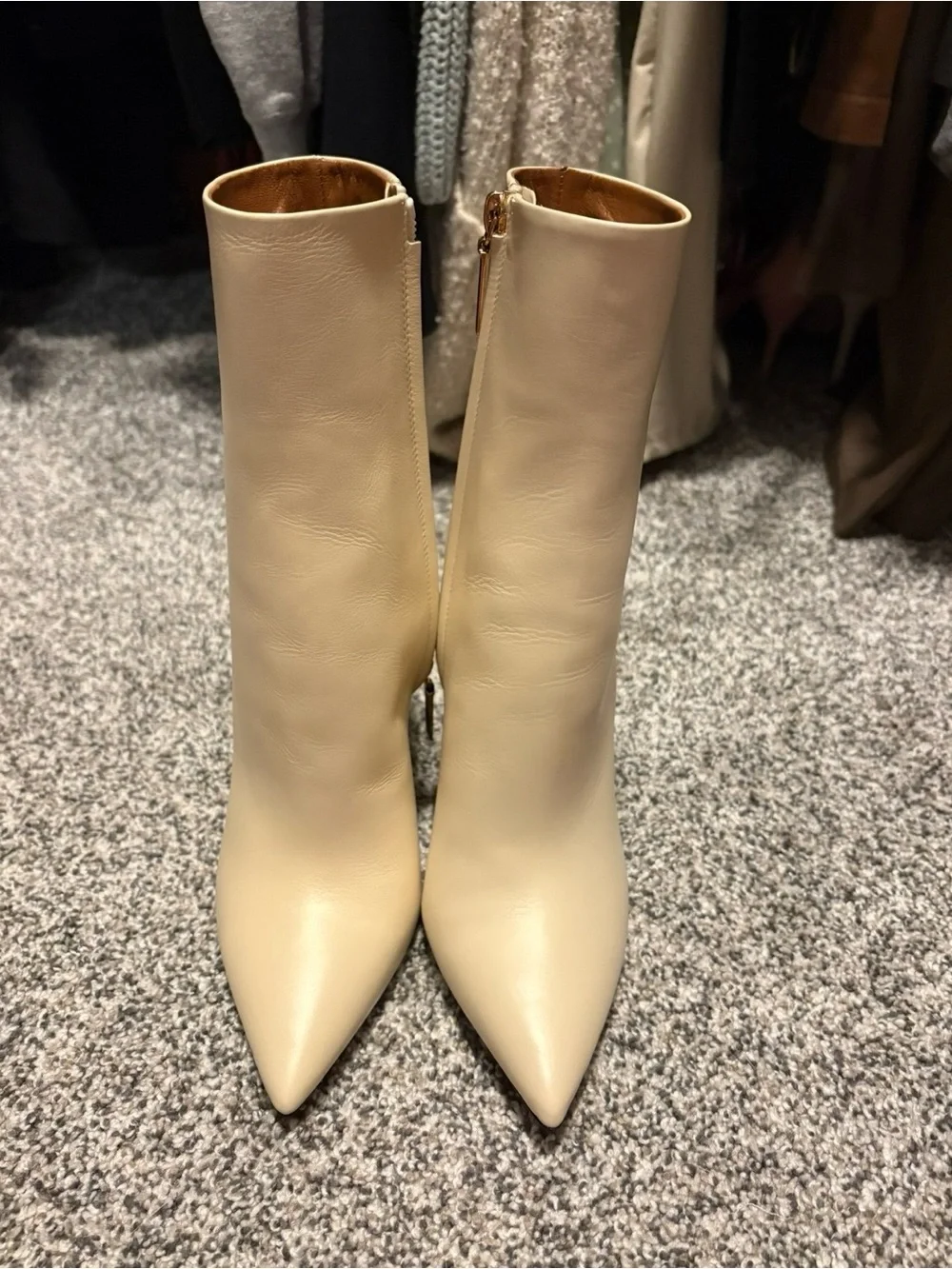 Saint Laurent Beige Opyum Booties with YSL emblem. - Picture 3 of 10